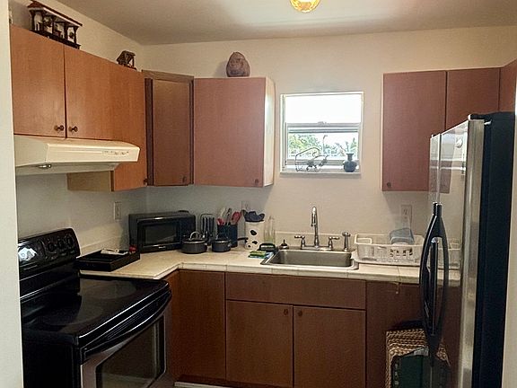 3rd image of 1632 Liberty St #2