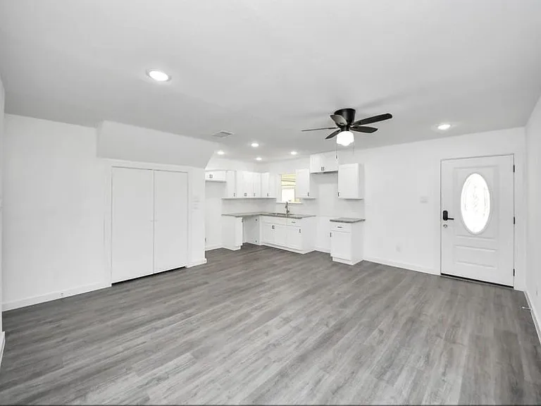 2322 Wavell St #A-B — Photo 5