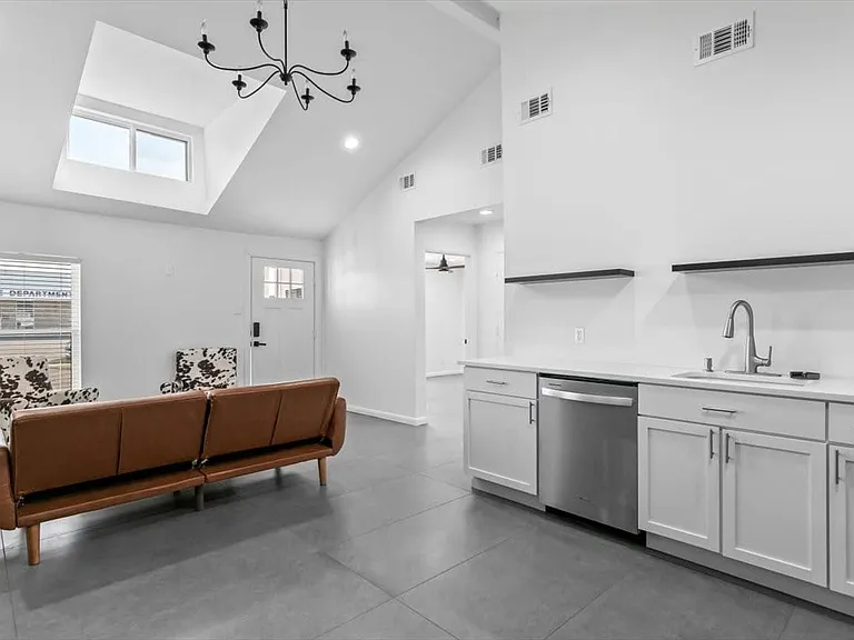 3528 Marquita Dr — Photo 12