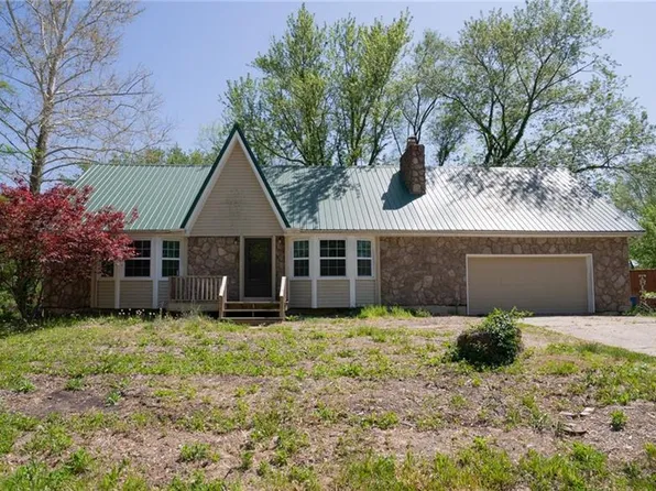 23809 South Rd, Excelsior Springs, MO 64024