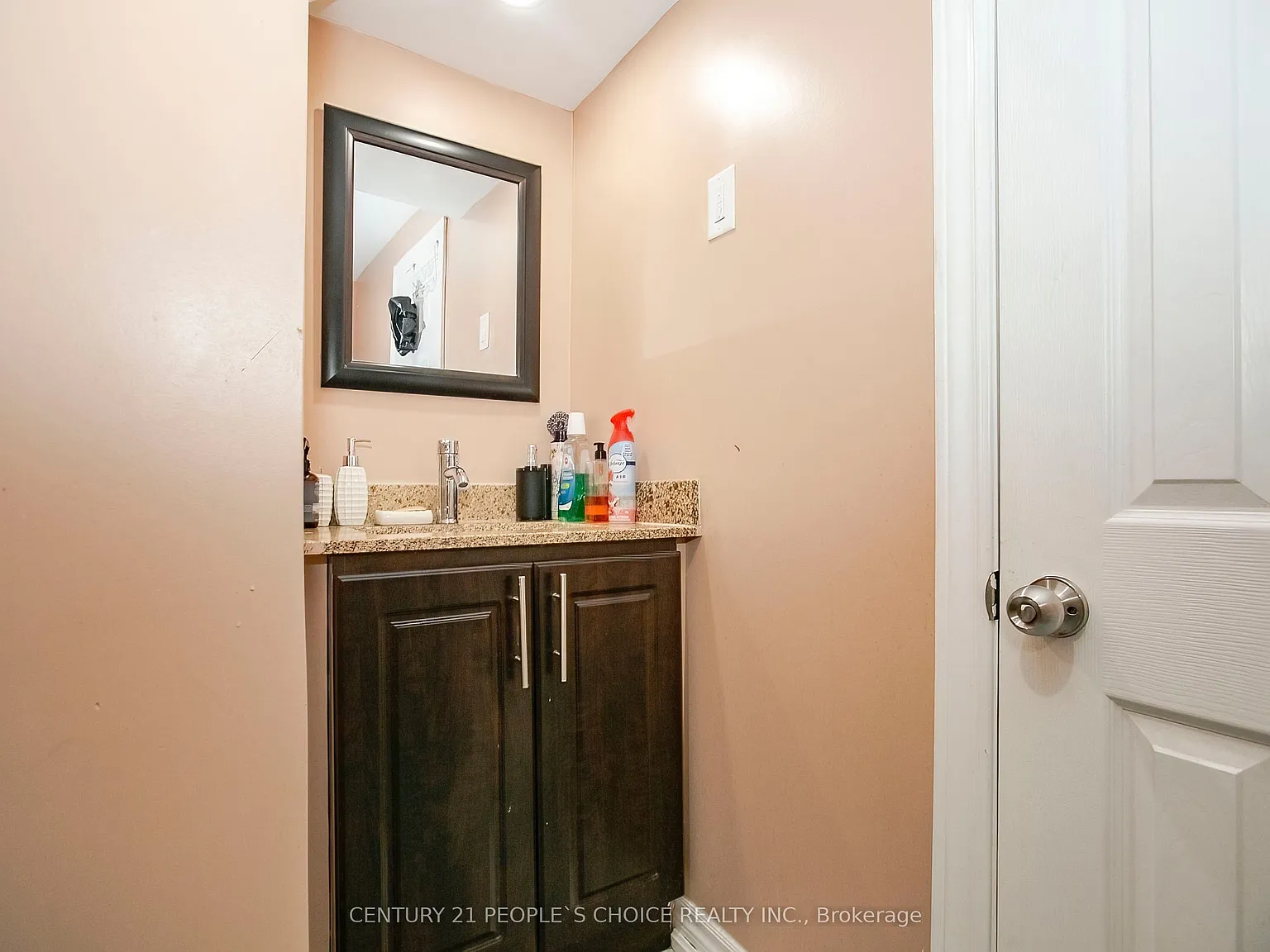 2 bed, $1,625 — Photo 4