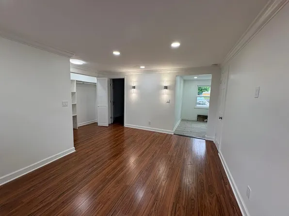 143 Vanderburgh Ave, Rutherford, NJ 07070