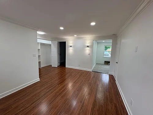 143 Vanderburgh Ave Photo 1