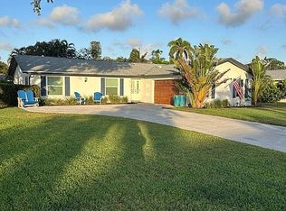 313 Bay Meadows Dr, Naples, FL 34113