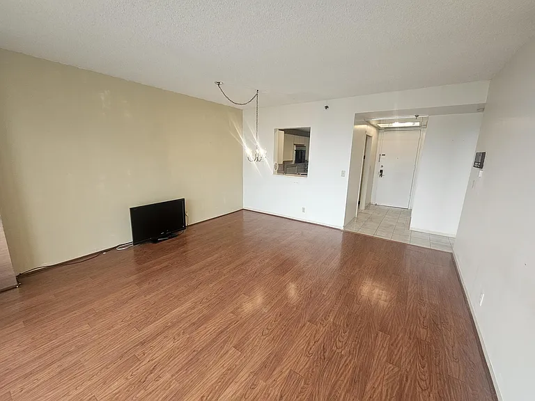 3101 Boardwalk #2403B-1 — Photo 3