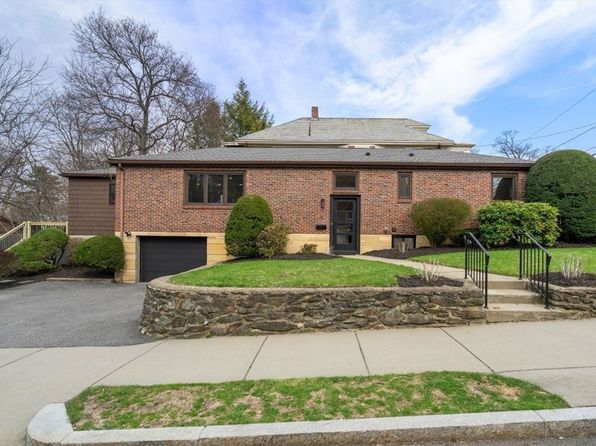 5 Bencliffe Cir, Newton, MA 02466