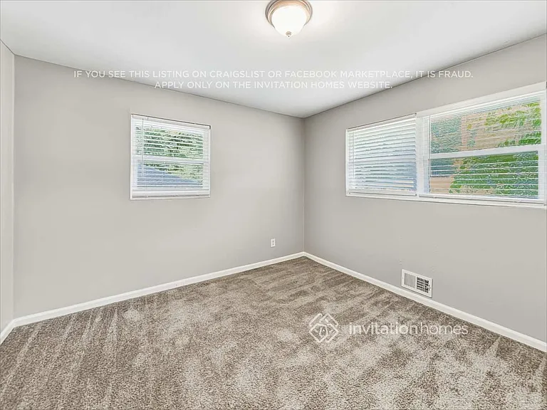 8490 Meadowbrook Dr — Photo 12