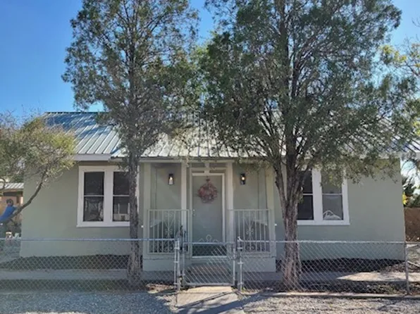 1300 Edith Blvd SE, Albuquerque, NM 87102