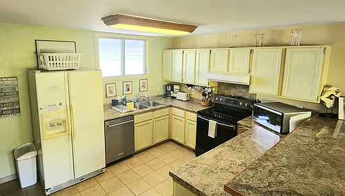 41-055 Ehukai St Photo 1