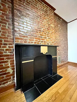 Rented by Pear NYC LLC | media 11