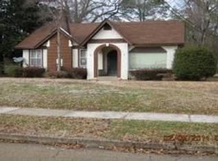 364 Snider St, Grenada, MS 38901