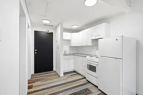 423 Richmond St #302 Photo 1