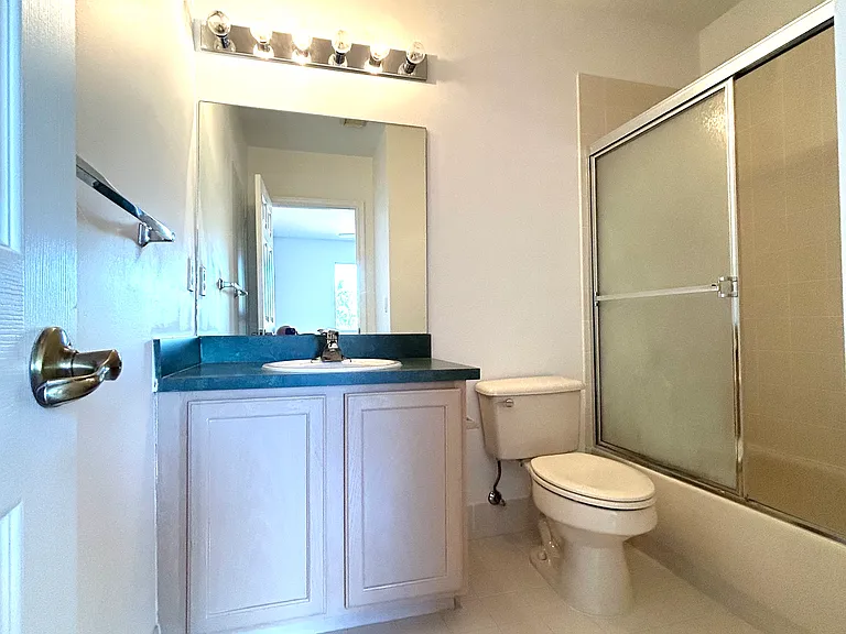 1007 Arezzo Cir — Photo 11