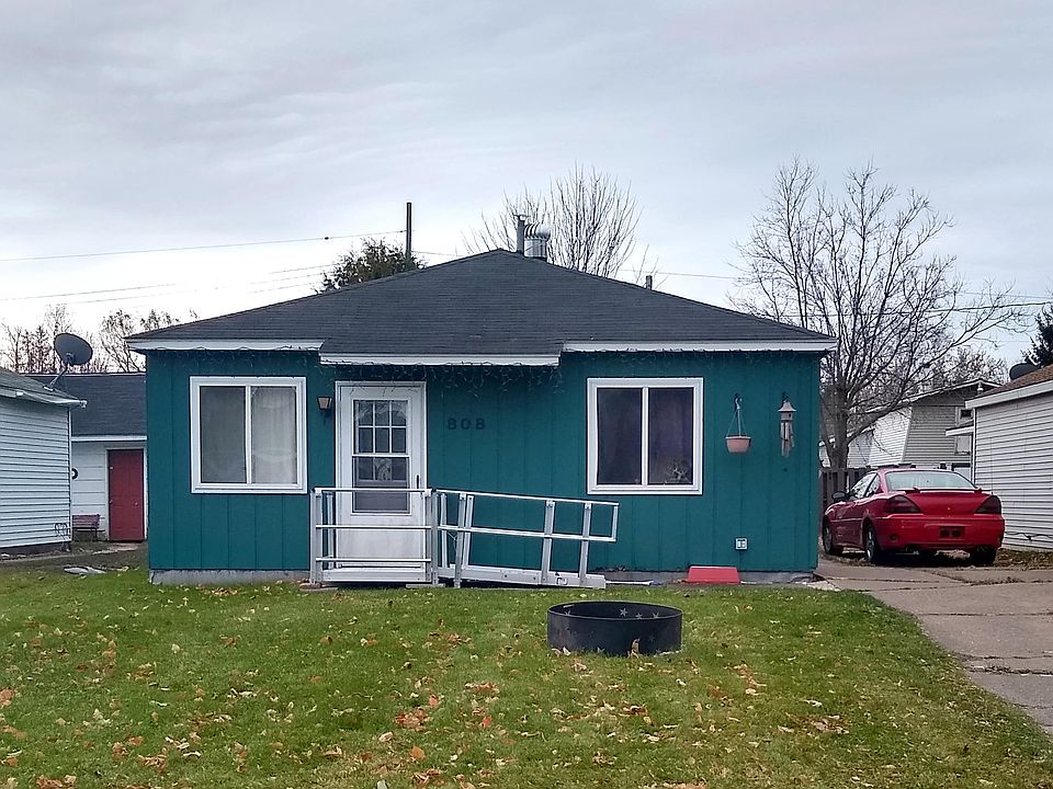 1st image of 808 E 8th Ave