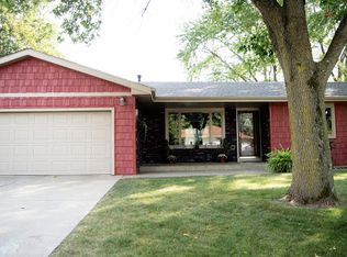 2117 Pine Tree Ct, Clear Lake, IA 50428