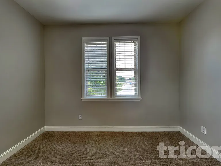 4384 Challedon Dr — Photo 18