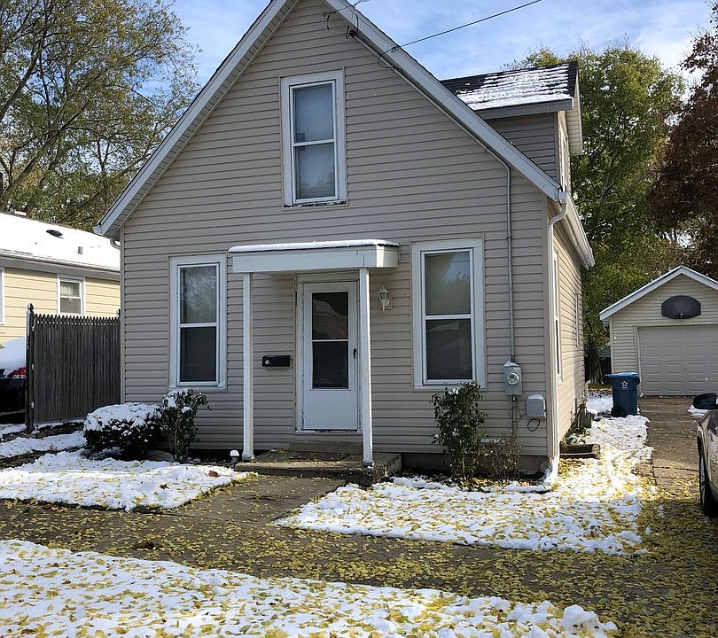 2nd image of 835 Hammond Ave