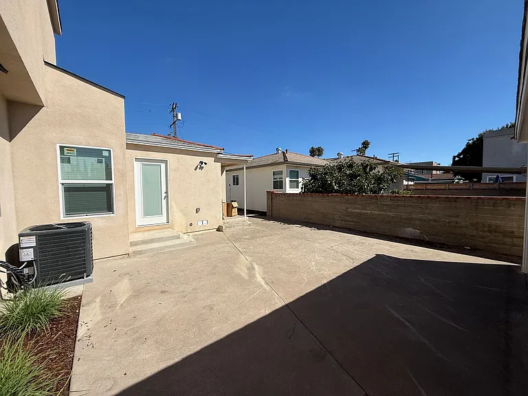 6255 Stewart St — Photo 15