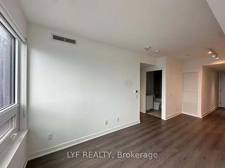8 Wellesley St W #4810 — Photo 5