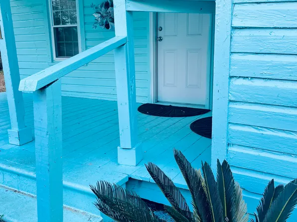 311 Lucky St, Swainsboro, GA 30401