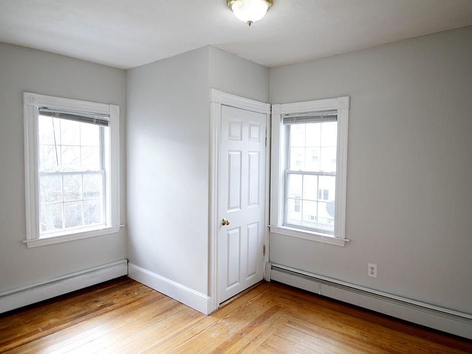 2nd image of 15 America St #1