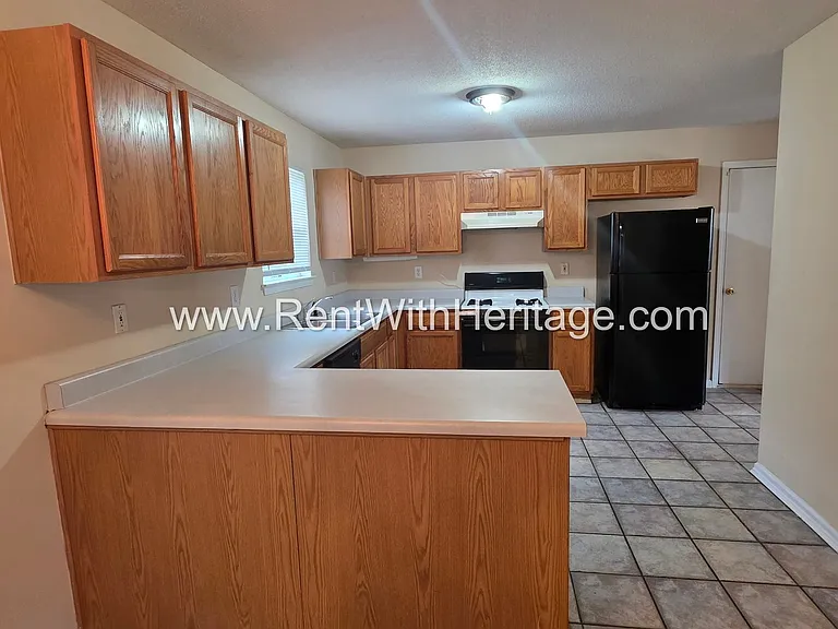 6535 Manor Creek Dr — Photo 13