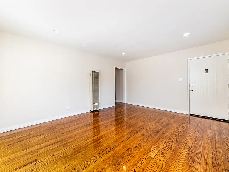 4283 Tujunga Ave — Photo 6