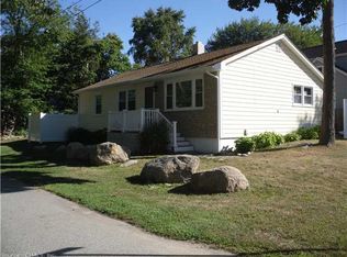 18 Sunset Ave, Niantic, CT 06357