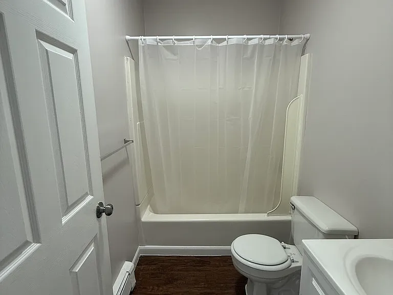 40 Winthrop St #4 — Photo 12