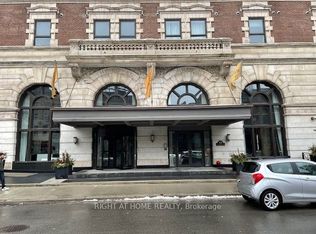118 King St E #1015, Hamilton, ON