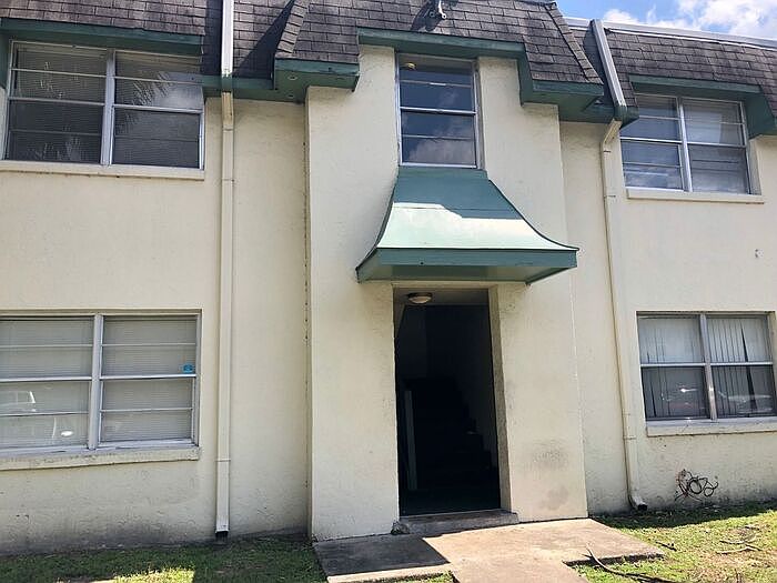 1st image of 2325 W Pensacola St APT 125
