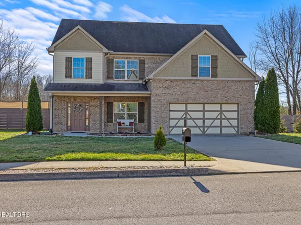 767 W Glenview Dr, Lenoir City, TN 37771