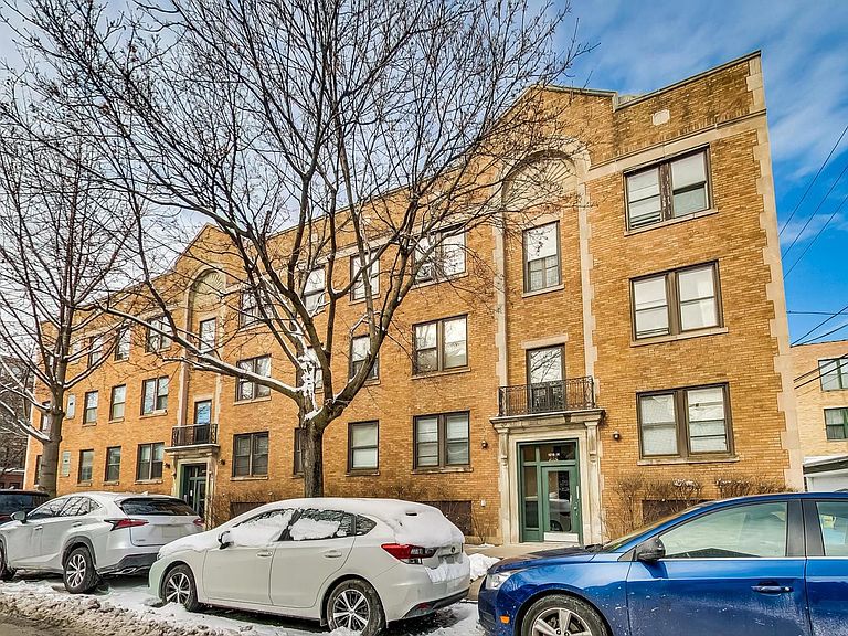 zillow apartments for sale chicago