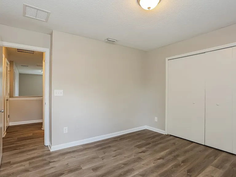 12290 Lawson Creek Dr — Photo 18