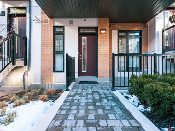 145 Canon Jackson Dr #P108, Toronto, ON M6M 0E1