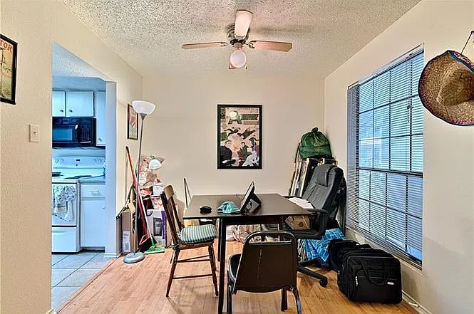 2401 Leon St #106 — Photo 4