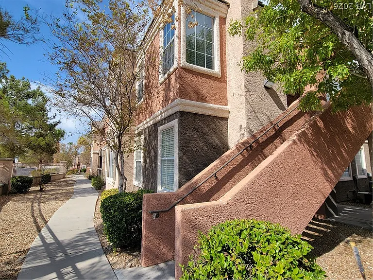 1505 Blackcombe St #104 — Photo 2