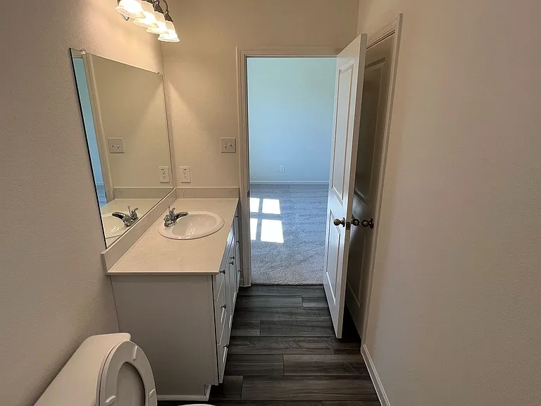 752 Richmond Dr — Photo 30