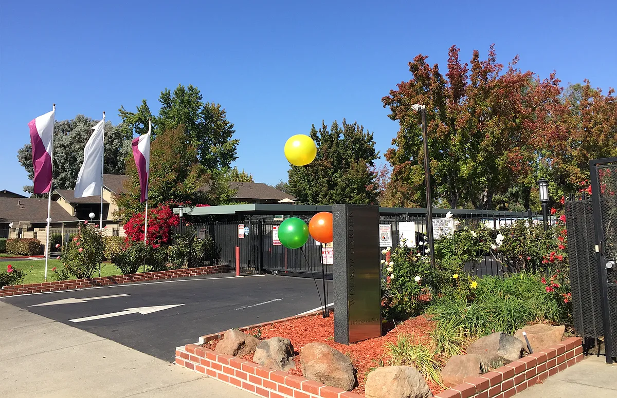 Photo 2 of 47 - Windsor Garden Apartments - Fremont, CA Building Photo - Windsor Garden Apartments