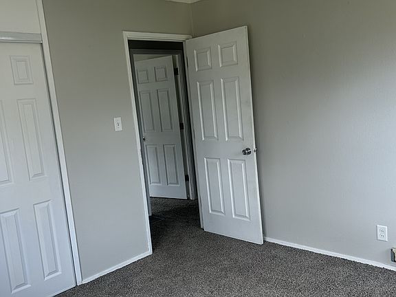 3rd image of 253 Jacolyn Dr NW