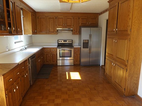 4th image of 243 Blueberry Ln