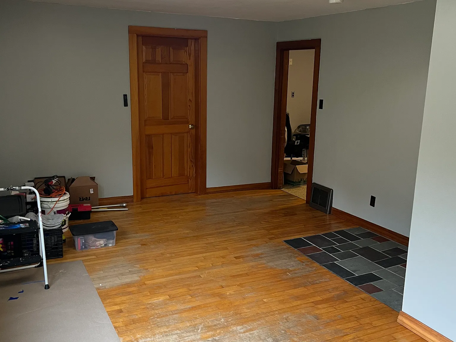 2 bed, 1000 sqft, $1,800 — Photo 3