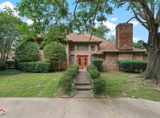 1502 Meandering Way, Longview, TX 75604