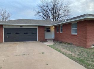 702 W Columbia Ave, Enid, OK 73701
