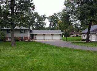2996 267th St, De Witt, IA 52742