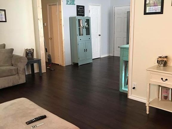 2nd image of 70 Kari Brook Ln