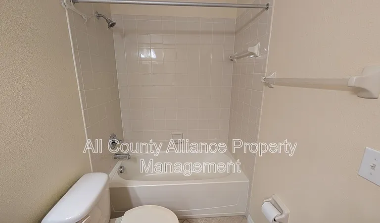 4272 Fennwood Ct — Photo 23