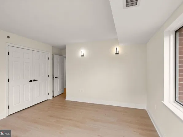 545 E Braddock Rd APT 204, Alexandria, VA 22314