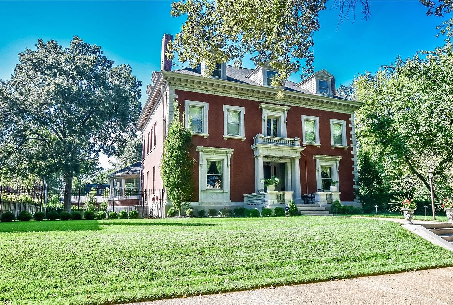 40 Washington Ter, Saint Louis, MO 63112 Zillow