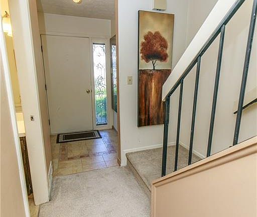 3rd image of 16287 Heather Ln
